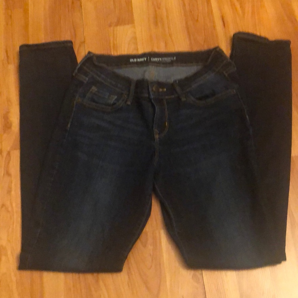 Old Navy Mid-Rise Curvy Skinny Jeans